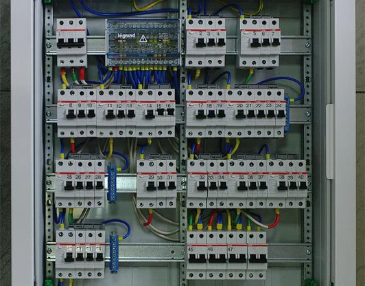 Сборка электрощитов